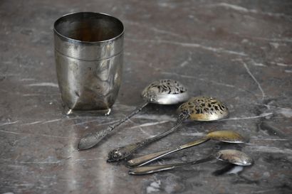 null Lot including a silver kettle Minerve mark, two soup spoons Minerve mark and...