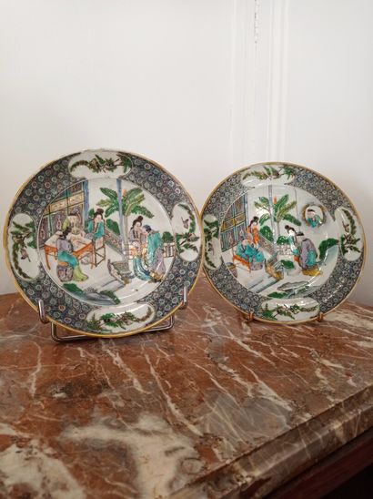 null China, 19th century

Two porcelain plates decorated with palace scenes in the...