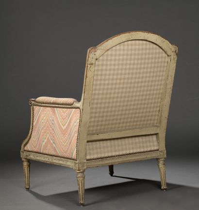 null A molded and carved wood and lacquered Bergère attributed to Brizard from the...