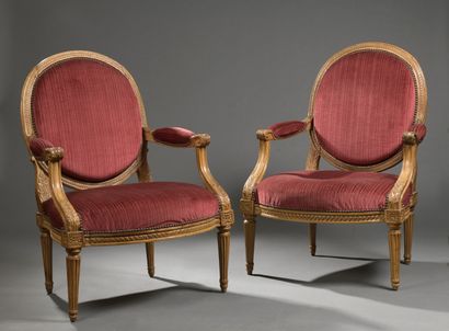 null A pair of high molded and carved wood armchairs stamped Tilliard of the Louis...
