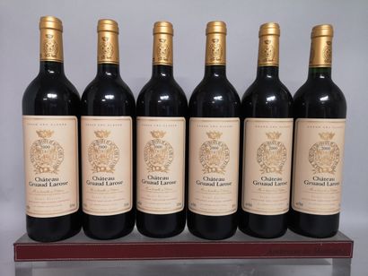null 6 bouteilles Château GRUAUD LAROSE - 2e GCC Saint Julien 2000 En caisse boi...