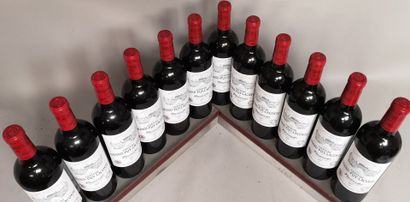  12 bottles Château GRAND PUY LACOSTE - 5th GCC Pauillac 2003 In wooden case.