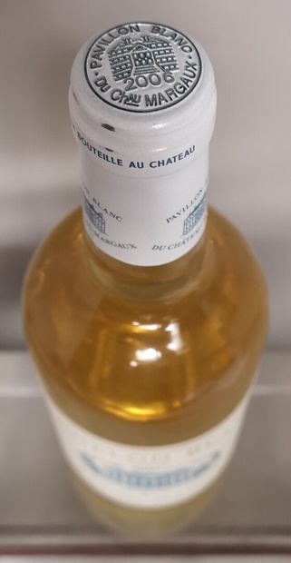 null 1 bottle PAVILLON BLANC du Château MARGAUX - Margaux 2006
