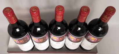 null 5 bottles Château MOUTON ROTHSCHILD - 1er GCC Pauillac 1998 In wooden case.
