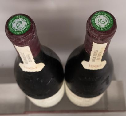 null 2 bouteilles CHATEAUNEUF DU PAPE - Château de BEAUCASTEL 1994 Etiquettes légèrement...