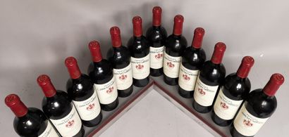  12 bottles Château CANON LA GAFFELIERE - 1er Grand Cru Classé de Saint Emilion 2000...