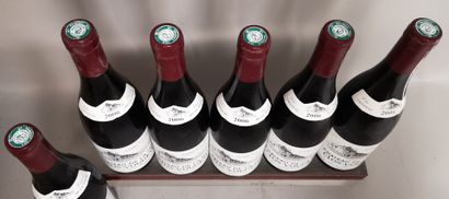  6 bouteilles CLOS de VOUGEOT Grand Cru "Vieilles Vignes" - Château de La TOUR 2...