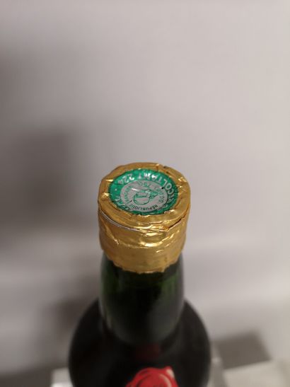  1 bouteille BANYULS L'ETOILE 1959 (capsule d'origine manquante) Dernière bouteille...