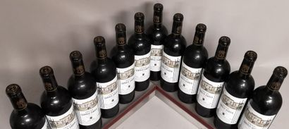  12 bottles Château LEOVILLE BARTON - 2nd GCC Saint Julien 1999 In wooden case.