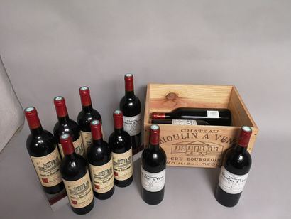  12 bouteilles CRUS BOURGEOIS de Médoc comprenant : 
6 bouteilles de Château Tour...
