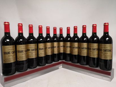 null 12 bottles Château BRANE CANTENAC - 2nd GCC Margaux 2000 In wooden case.