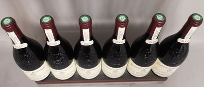 null 6 bouteilles CHATEAUNEUF DU PAPE - Château de BEAUCASTEL 2005 En caisse boi...