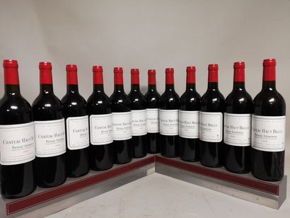  12 bottles Château HAUT BAILLY - Grand Cru Classé de Graves 2000 In wooden case...