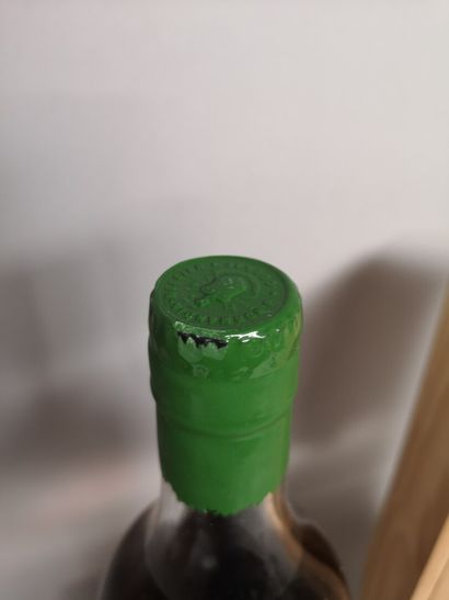 null 
1 flacon de 1,5 L de COGNAC Vieille Fine Champagne Château de la Peraudière...