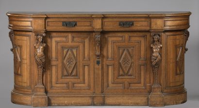 BUFFET, XIXe siècle STORAGE CABINET, 19th century

In moulded and carved oak with...