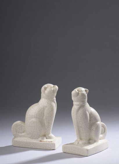 Louis FONTINELLE (1886-1964) LOUIS FONTINELLE (1886-1964) 

Seated cats 

Pair of...