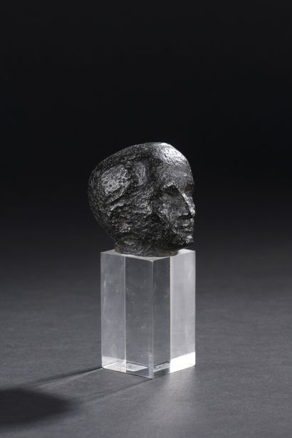 null 
Edmond MOIRIGNOT (1913-2002) 

Baudelaire

Tête en bronze monogrammée EM. 

Fonte...