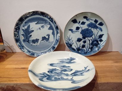 null Ensemble de porcelaines bleu blanc


Vietnam XIXe siècle


Comprenant une coupe...