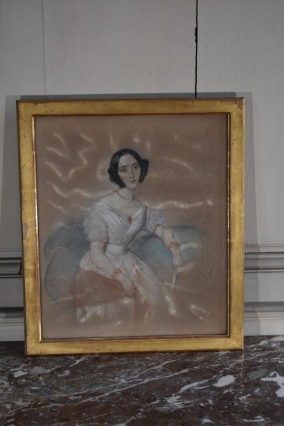 null Ecole française vers 1840

Portrait de femme

Pastel

45 x 37 cm