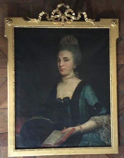 null French school of the 18th century

Portrait of a woman holding a book

Oil on...