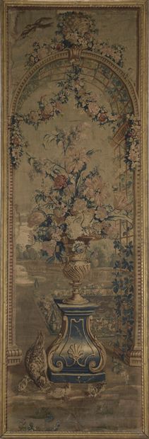 null AUBUSSON, 18th century

Suite of two fine tapestries of between two representing...