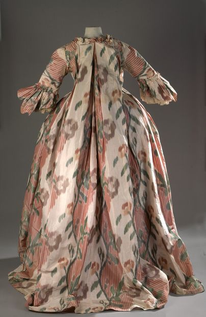 French dress in taffeta mottled to the branch,...