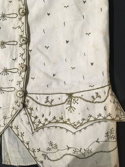 null Embroidered waistcoat, Louis XVI period, cream linen waistcoat embroidered with...