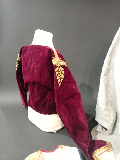 null Eléments de costumes traditionnels, Turquie, fin du XIXe-début du XXe siècle,...