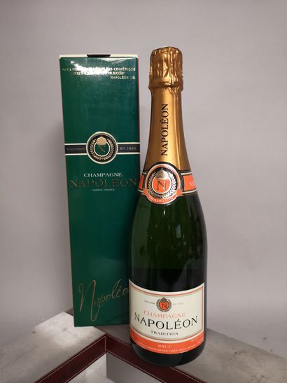  A bottle of CHAMPAGNE NAPOLÉON "Tradition 
Cardboard box.