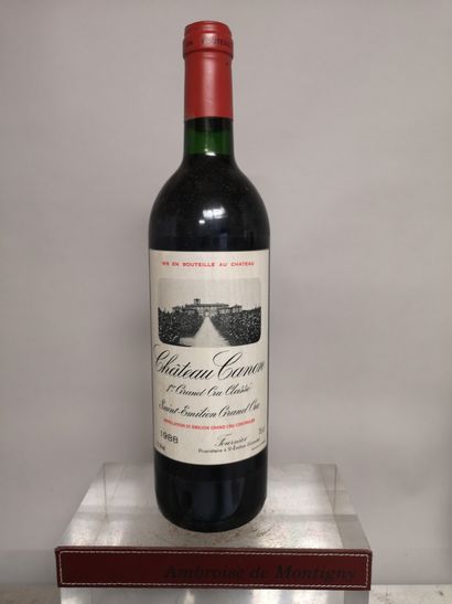 null Une bouteille Château CANON - 1er Gc Saint-Émilion 1998 

Étiquette légèrement...