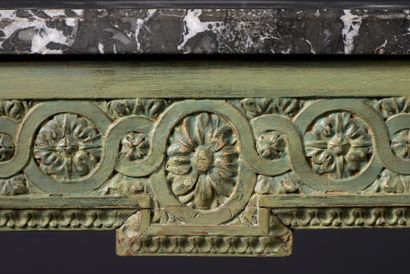 null Console en bois sculpté et laqué vert d'époque Louis XVI

À décor d'une frise...