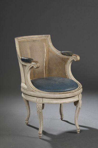 null Caned desk armchair stamped G. IACOB from the Louis XVI period

In carved and...
