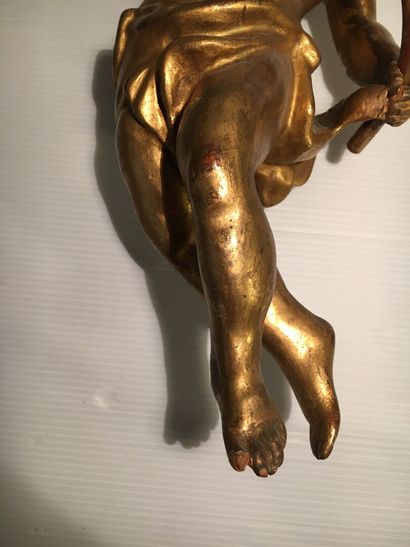 null Paire d'applique en bois sculpté et doré, travail italien du XIXème siècle.

A...