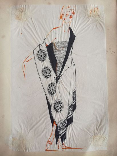 [Mode]. Léo TISSANDIÉ (atelier). Collection de plus de 250 dessins de mode, à l'encre noire et bistre, sur papier fin, montés dans un album in-folio oblong, relié en chagrin noir,