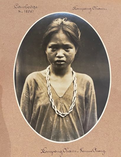 [Cambodge]. 9 épreuves argentiques, vers 1925.