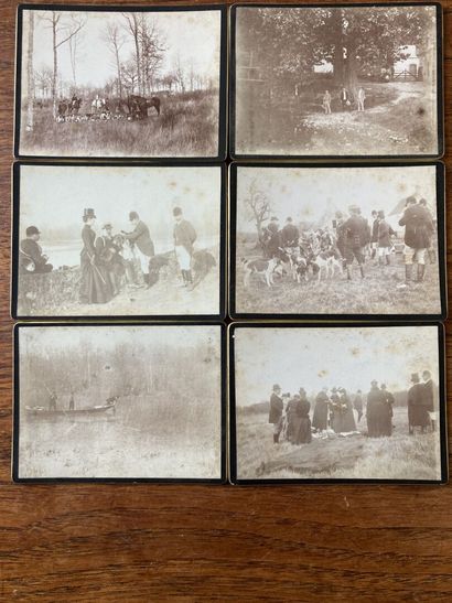 [Chasse]. 37 photographies. [Hunting]. Thirty-seven photographs of hounds glued in...
