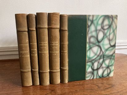 [Chasse]. 5 volumes. [Hunting]. Lot of books in uniform binding in half green chagrin...
