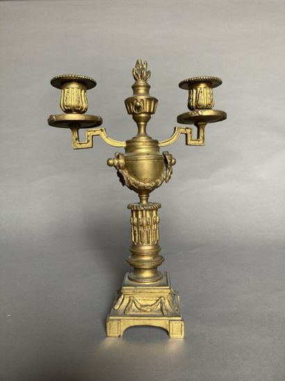 CANDELABRE de style Louis XVI CANDELABRE with two gilt bronze arms, in the Louis...