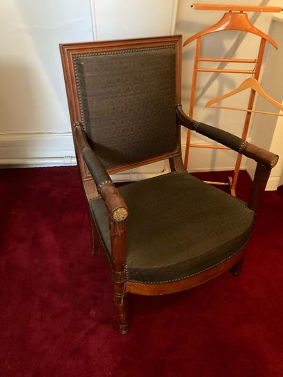 Fauteuil en acajou Mahogany armchair in the Jacob taste (damaged).


19th centur...