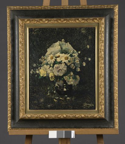 null Paul-Elie GERNEZ (1888-1948)

Bouquet de fleurs, 26

Huile sur panneau signé...