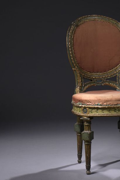 null Pair of small chairs in molded, carved and painted wood, Milanese work of the...