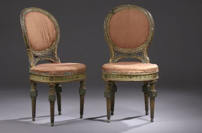 null Pair of small chairs in molded, carved and painted wood, Milanese work of the...