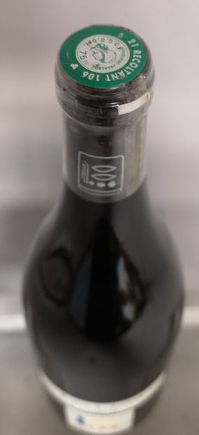 null 1 bottle VOSNE ROMANEE "Les Clous" - PRIEURÉ ROCH 2009 Back label slightly marked...