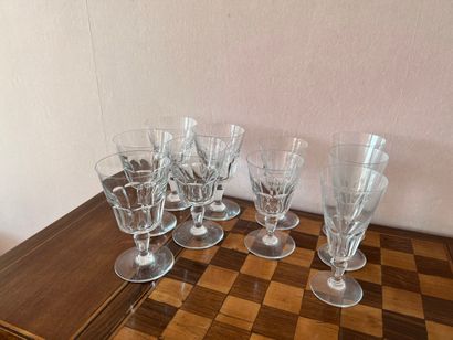null BACCARAT 

Part of a crystal glass set including five water glasses, two wine...