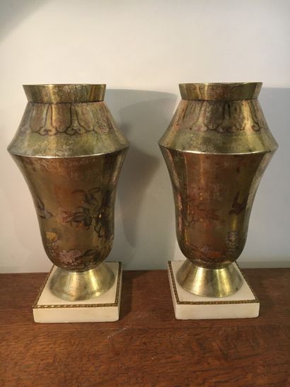 null Pair of gilt bronze vases, probably Japanese work, circa 1930

Resting on a...