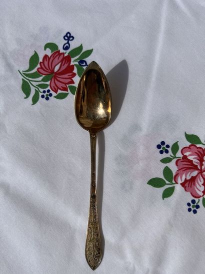 null Suite of twelve spoons in vermeil, 1818-1838, the spatula foliated

Weight :...
