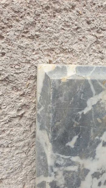 null Marble of secretary 4

H. 111, L. 48, D. 2,5 cm