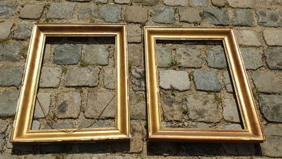 null Pair of gilded stucco and wood frames, 19th century

43 x 62,5 cm (at sight...