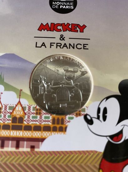 null MICKEY et la France - Monnaie de Paris

Lot de vingt pièces de 10€ en argent...