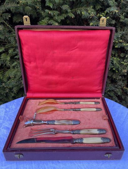 Set of cutlery composed of 12 table knives,...